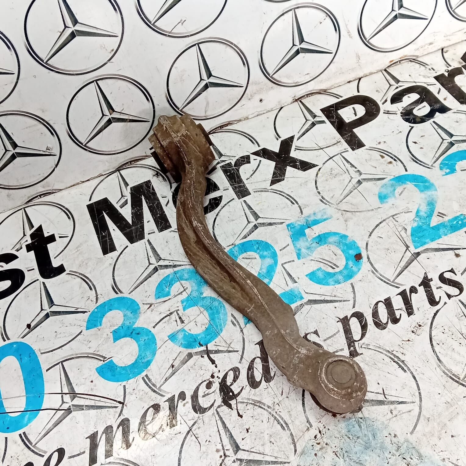 MERCEDES BENZ E-CLASS W212   PASSENGER SIDE FRONT LOWER CONTROL ARM