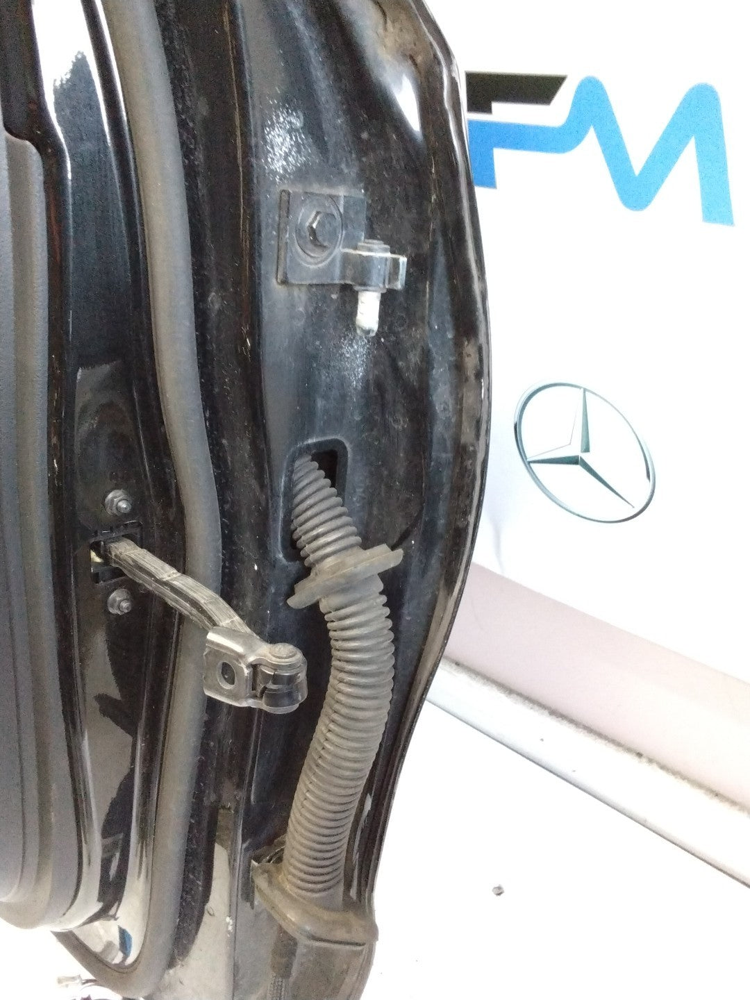 MERCEDES A-CLASS W177 PASSENGER SIDE FRONT DOOR N/S/F COMPLETE BLACK FMD104