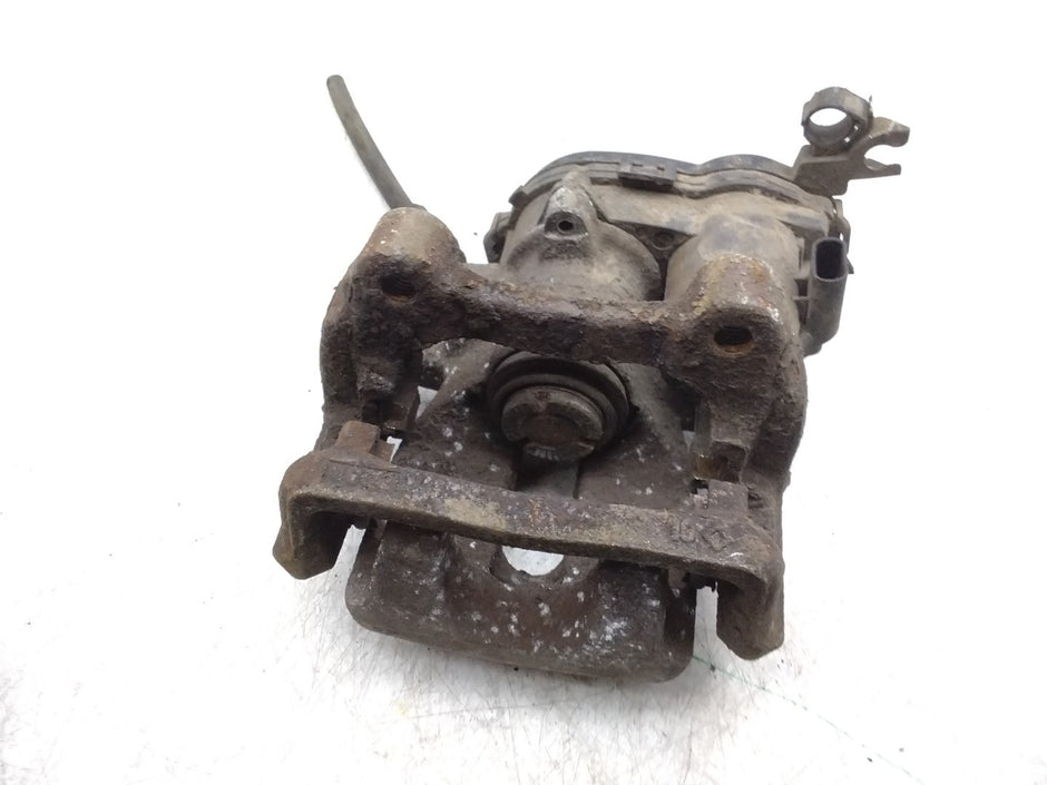 MERCEDES  B-CLASS W246 BRAKE CALIPER REAR LEFT PASSENGER SIDE A2464230198 FMR136