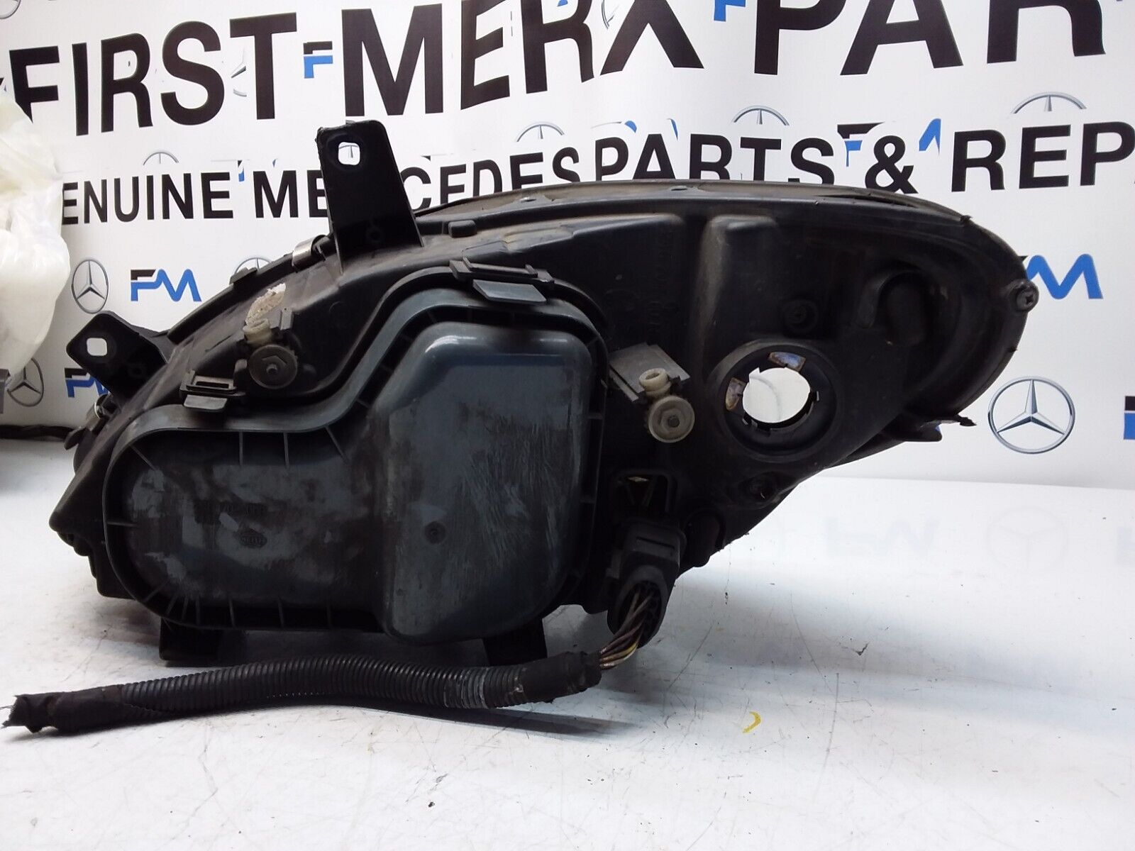 2008 Onwards MERCEDES B-CLASS W246 HEADLIGHT DRIVER OS FMH124 