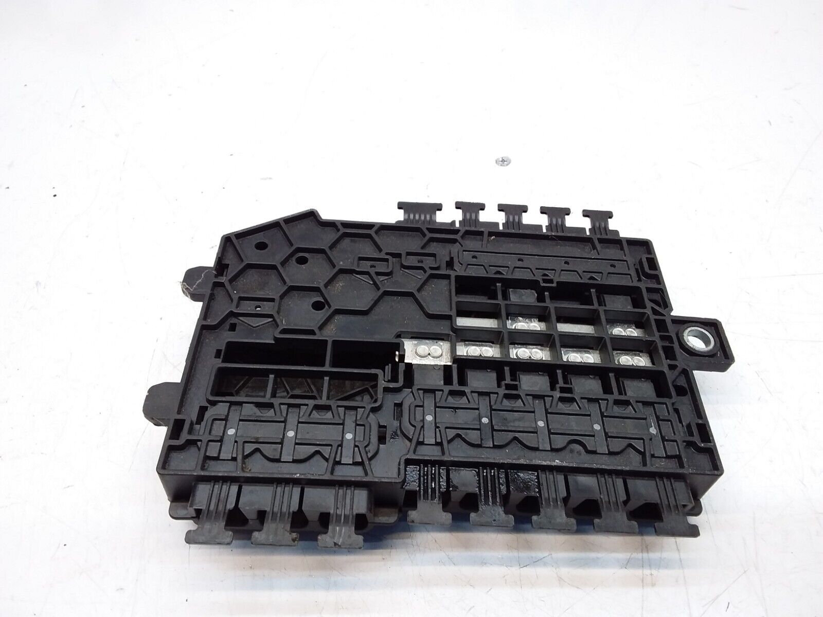 Mercedes E-Class W213 Front Inboard Fuxebox Module Unit A2135406200 FM00363