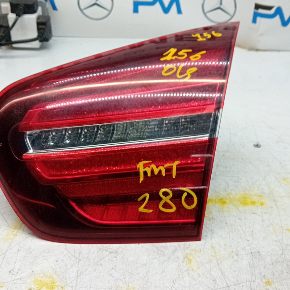 MERCEDES GLA X156 DRIVER RIGHT OS REAR INNER TAIL LIGHT A1569069000 2019 FMT280