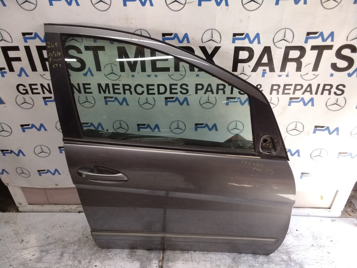MERCEDES B-CLASS W245  DRIVER FRONT DOOR OSF GREY 2005- 2011  FMD573