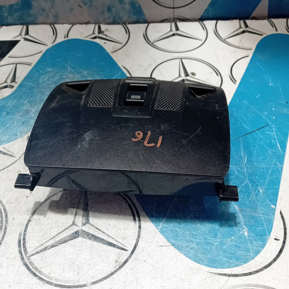 MERCEDES BENZ A CLASS W176 INTERIOR ROOF READING COMFORT LIGHT PANEL 2013
