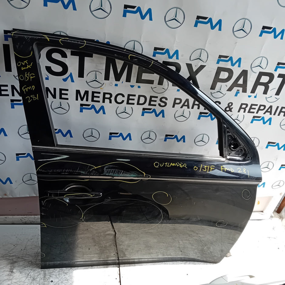 MITSUBISHI OUTLANDER MK3 DRIVER SIDE FRONT DOOF OSF 2013 FMD281