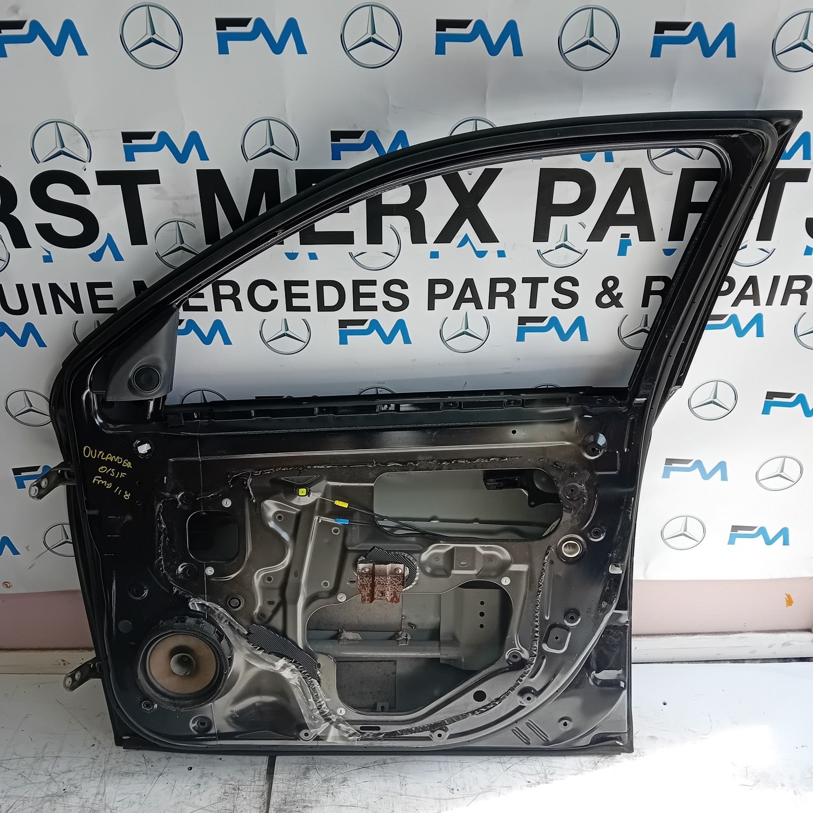 MITSUBISHI OUTLANDER DRIVER SIDE FRONT DOOR O/S/F BLACK FMD118