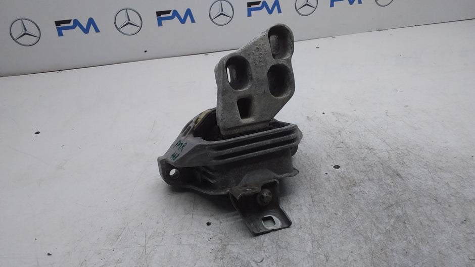 MERCEDES BENZ A-CLS W176 PETROL ENGINE MOUNT LEFT SIDE A2462400617 FMR448