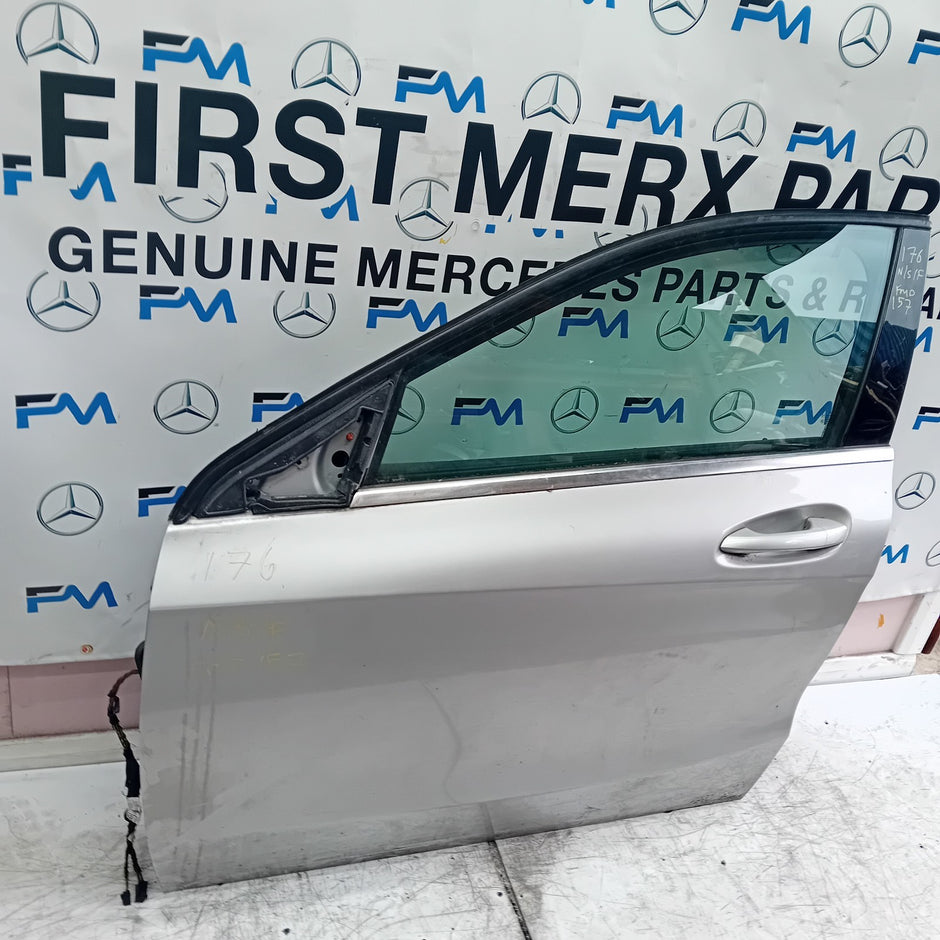 MERCEDES A-CLASS W176 PASSENGER FRONT DOOR N/S/F SILVER 2012-18 COMPLETE FMD157