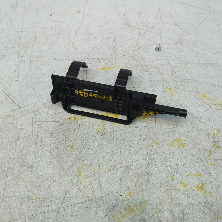 MERCEDES A-CLASS W177 AMBIENT LIGHT CONTROL UNIT BRACKET A1775455700 FM001376