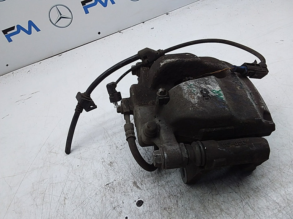 MERCEDES GLA  W247 WHEEL BRAKE CALIPER  LEFT PASSENGER SIDE A1774213400 FMR365