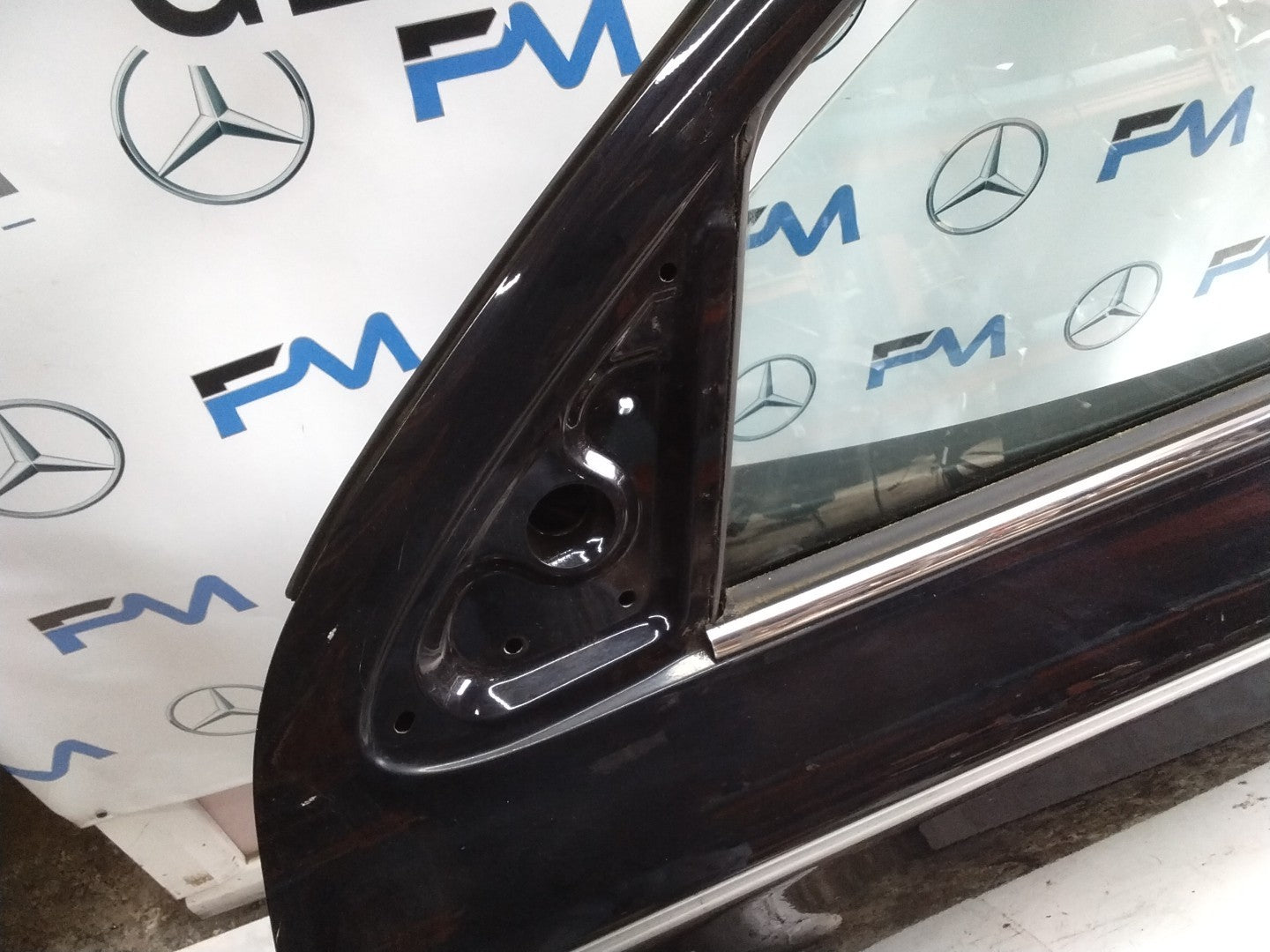 MITSUBISHI OUTLANDER PASSENGER SIDE FRONT DOOR N/S/F COMPLETE BLACK FMD53