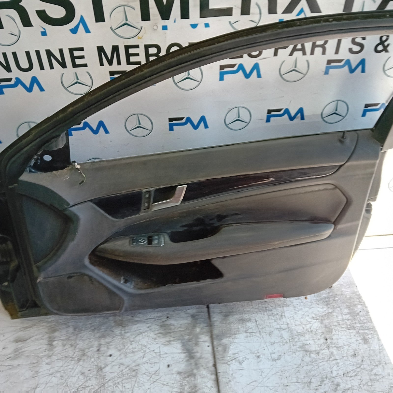 MERCEDES E-CLASS W213 DRIVER FRONT DOOR OSF 2016 ON BLACK COMPLETE  FMD517