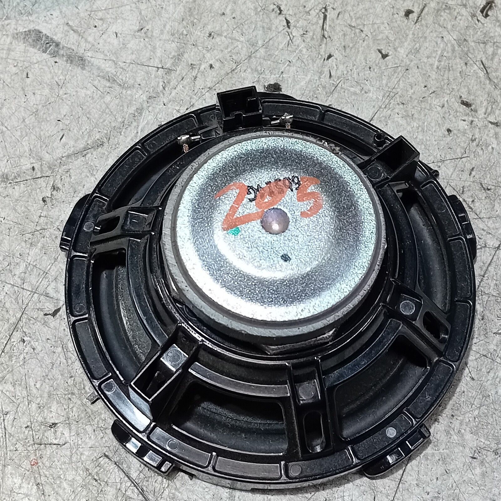 MERCEDES C220 C-CLASS 2016 CENTRE DASHBOARD SPEAKER A2058201002