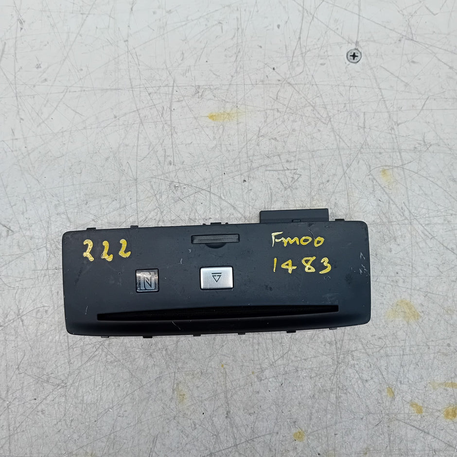 MERCEDES BENZ  W222 S-CLASS DASHBOARD HAZARD SWITCH PANEL 2015 FM001483