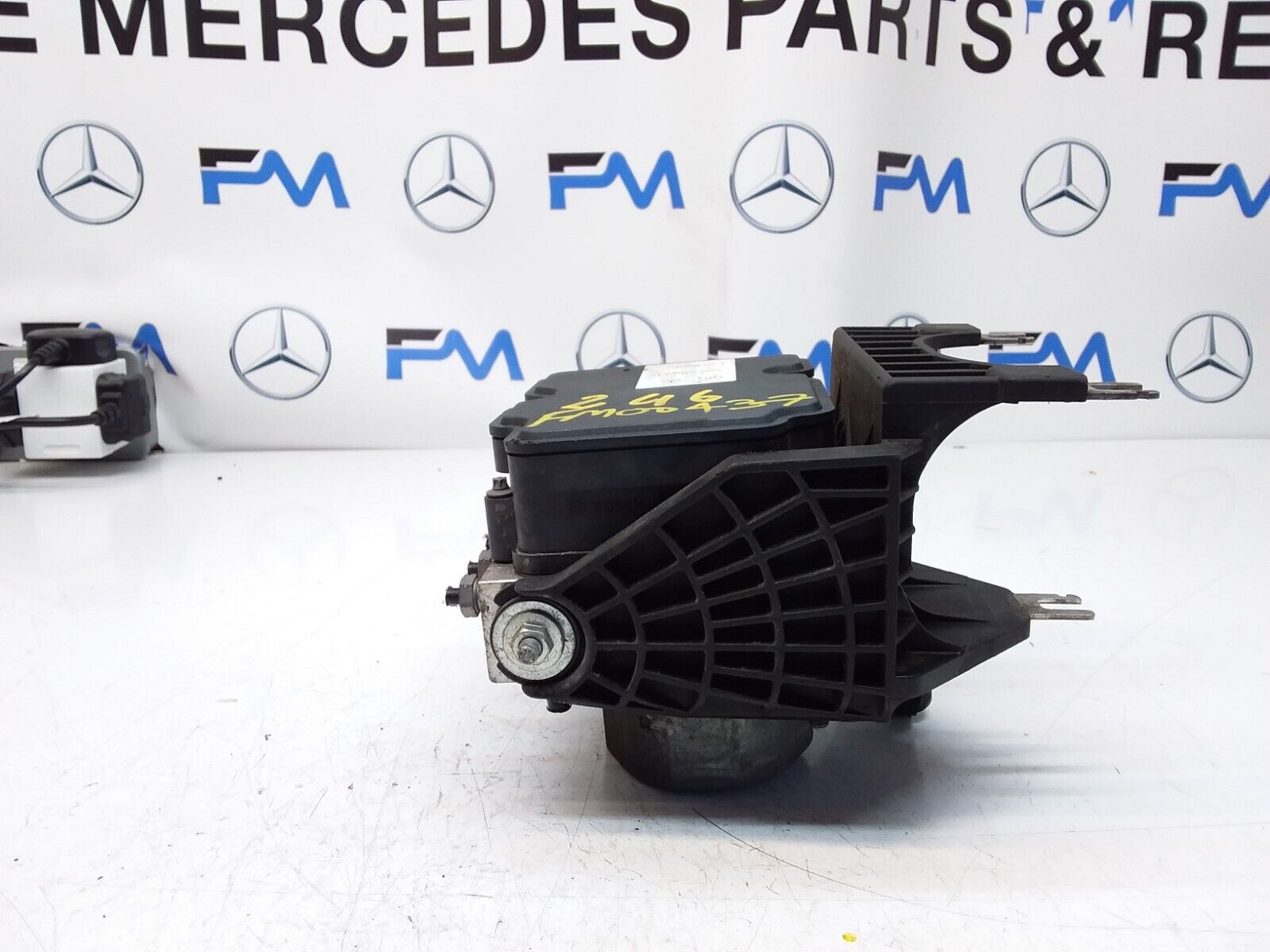 MERCEDES CLA W246 ABS PUMP MODULE CONTROL UNIT A2464300201 FM00437