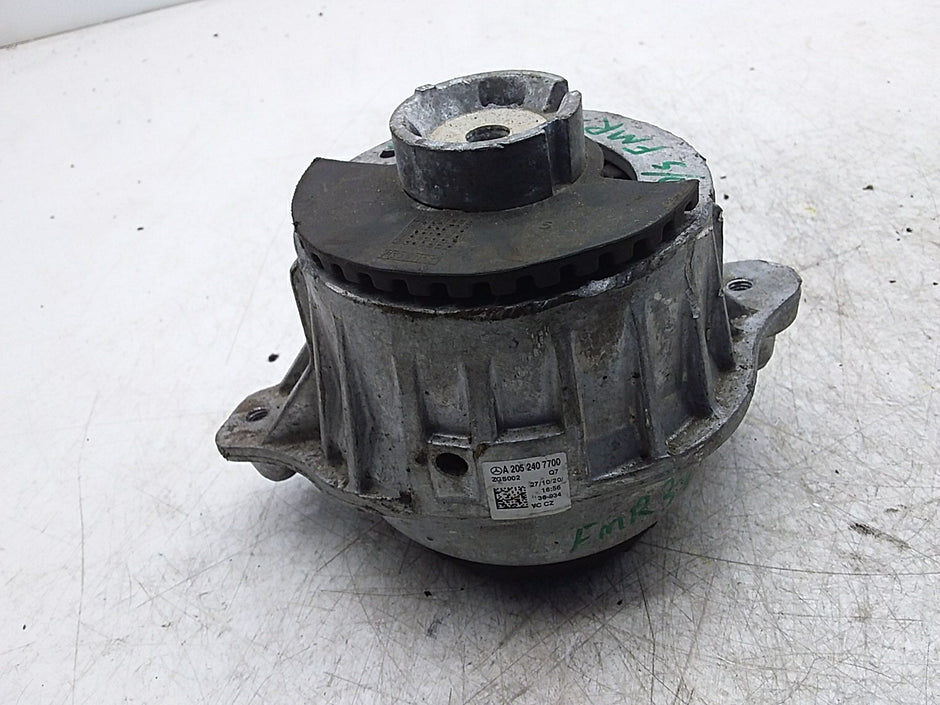 MERCEDES BENZ C-CLASS W205  ENGINE MOUNT RIGHT OS A2052407700 FMR337