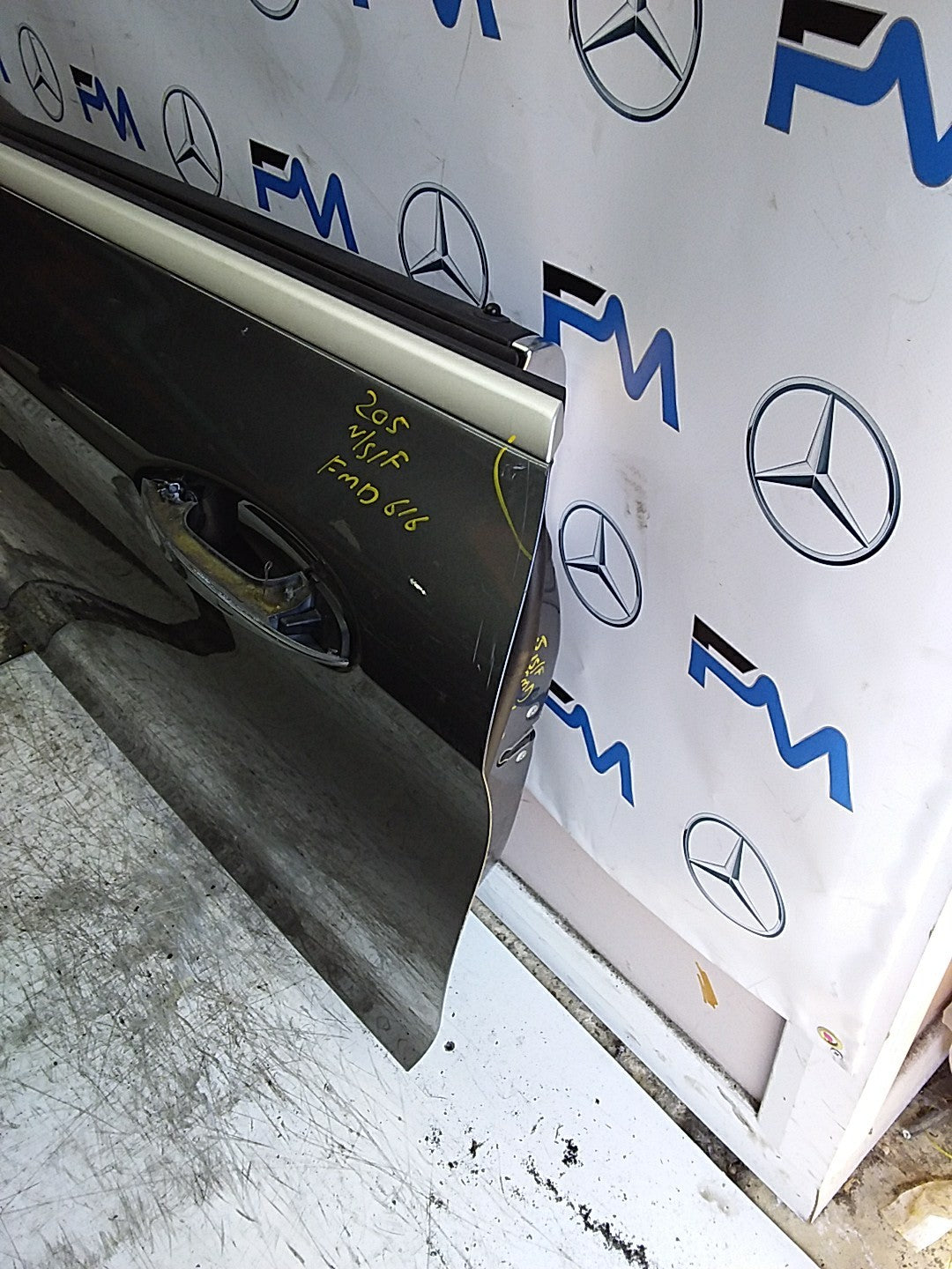 MERCEDES C-CLS C205 COUPE PASSENGER FRONT DOOR NSF GREY 2016 ONW COMPLETE FMD616