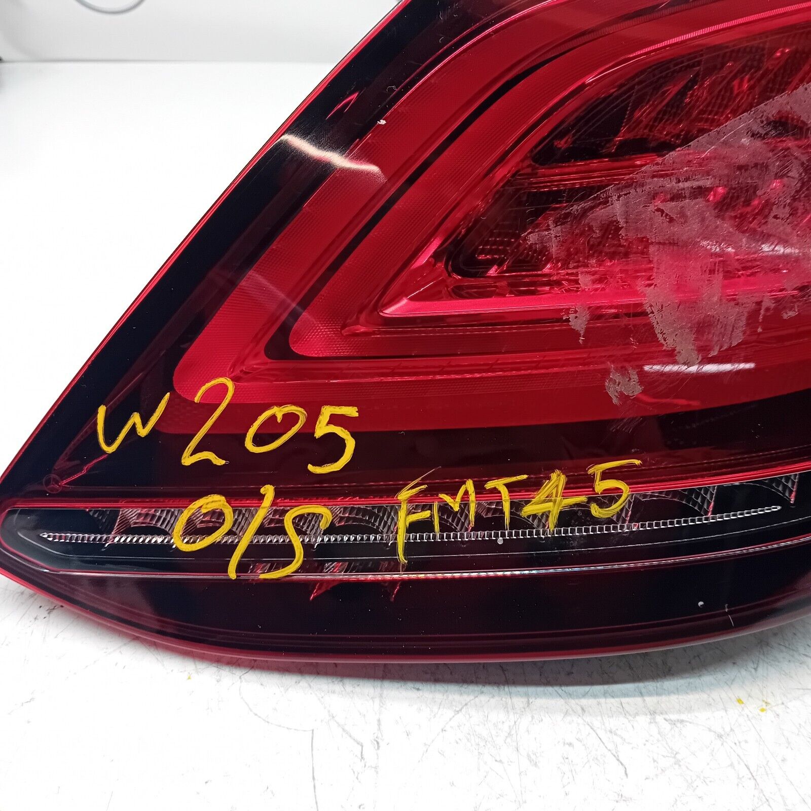MERCEDES C-CLASS W205 COUPE 2019 REAR PASSENGER N/S TAIL LIGHT A2059063105 FMT41