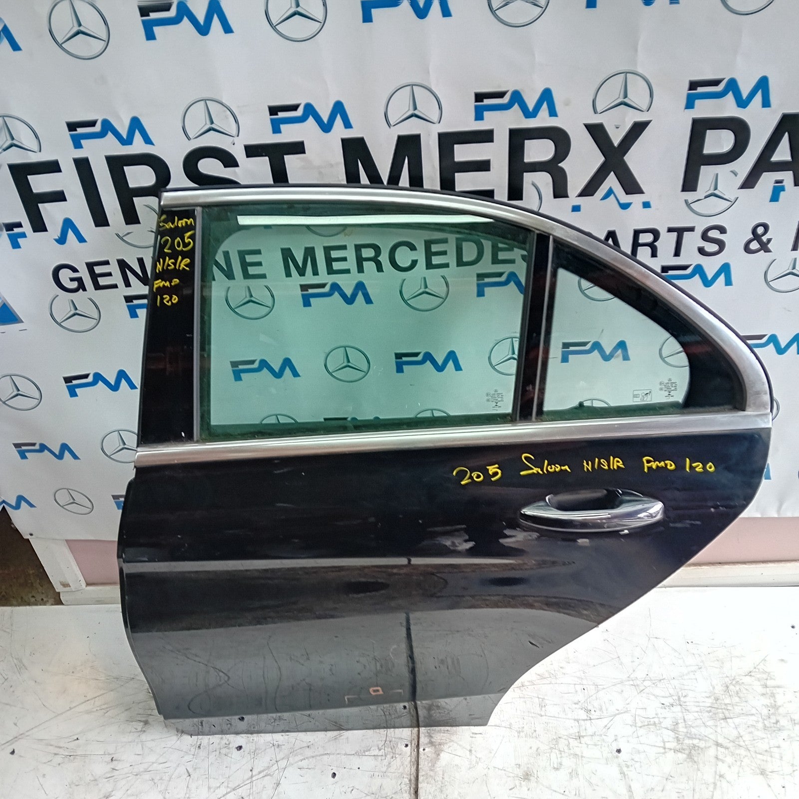 MERCEDES BENZ C-CLASS W205 PASSENGER SIDE REAR DOOR N/S/R BLACK FMD120