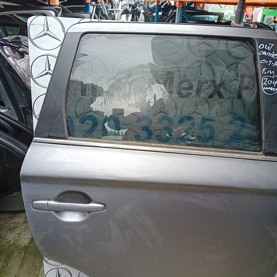 MITSUBISHI OUTLANDER DRIVER SIDE REAR DOOR ( OFF SIDE REAR )