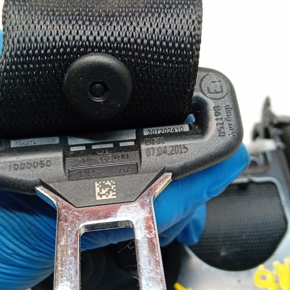 Mercedes Benz B-CLASS W246 SEAT BELT REAR DRIVER A2468600100 BLACK FM001237