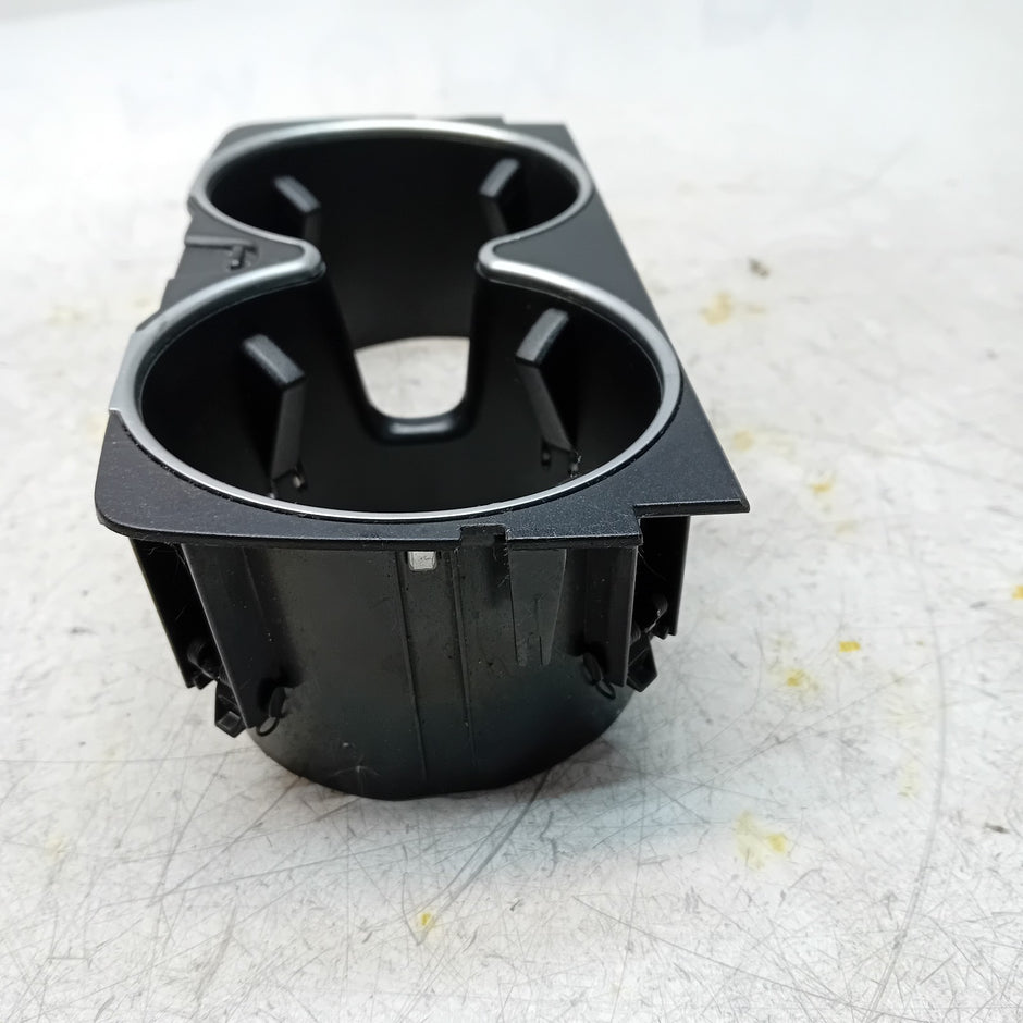 MERCEDES BENZ  S-CLASS W222 CENTRE CONSOLE CUP HOLDER 2015 A2226830075 FM001484