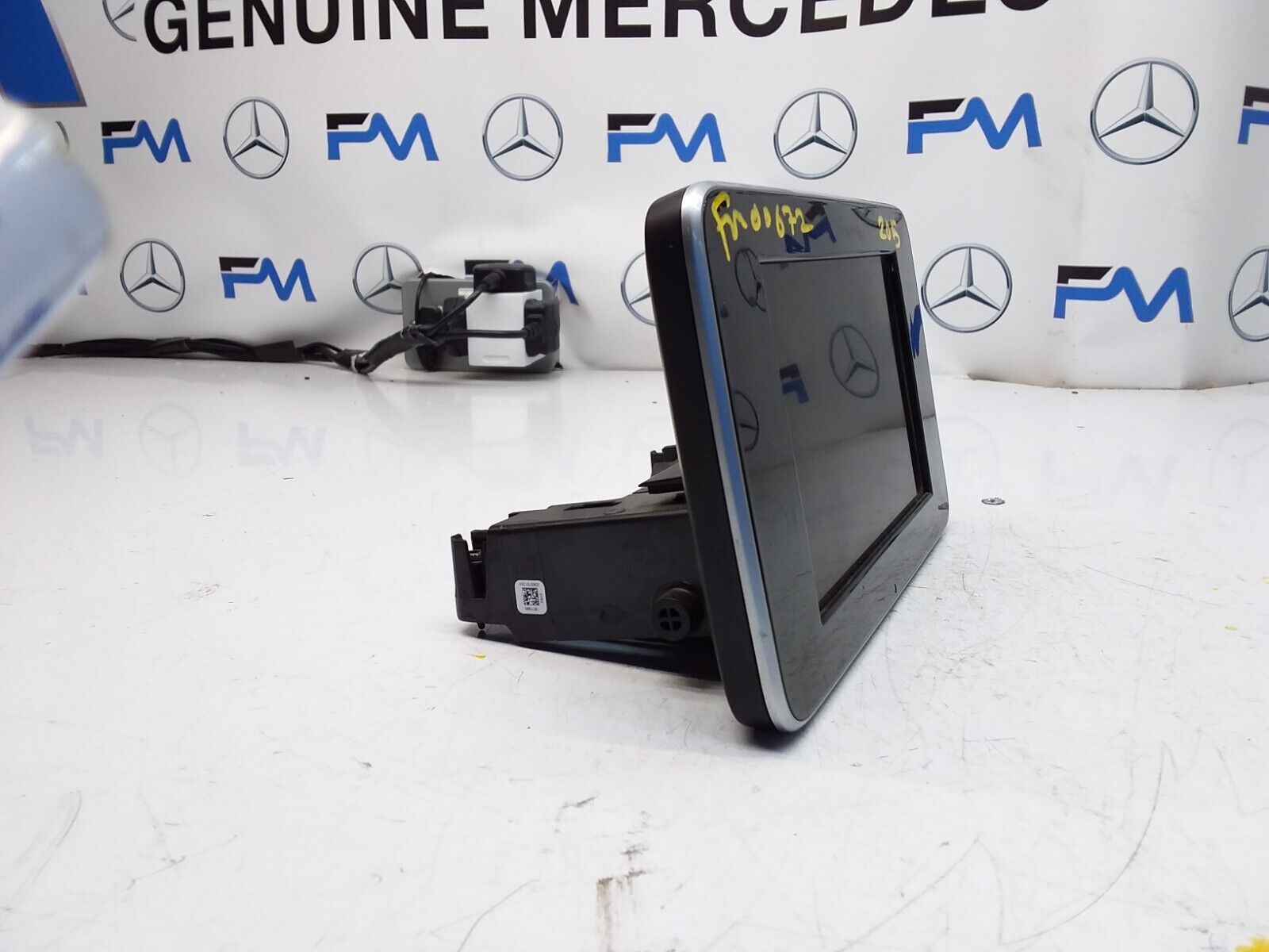 MERCEDES C-CLASS W205 2017 SAT NAV MULTIMEDIA SCREEN A2059004113 FM00672