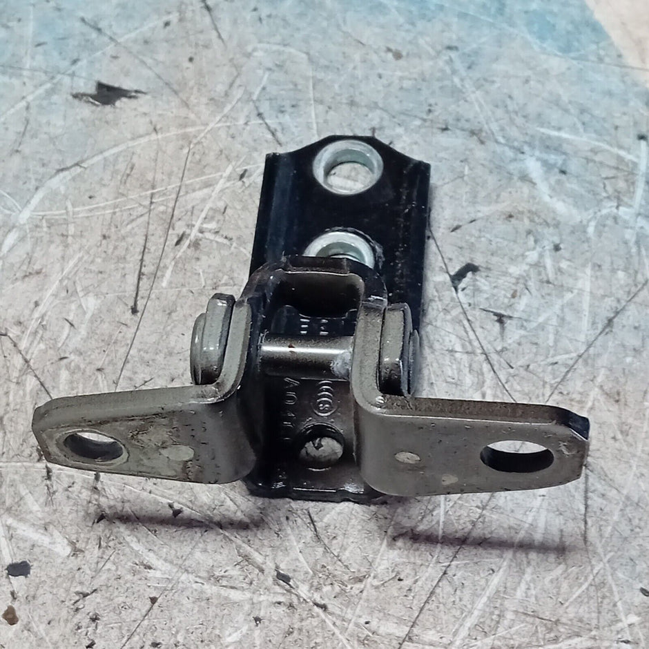 MITSUBISHI OUTLANDER 2014 RIGHT FRONT DOOR LOWER HINGE A046834