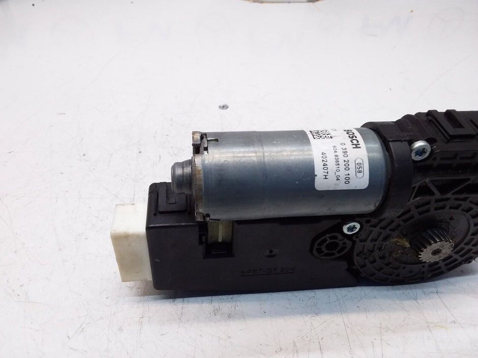 Mercedes C-CLASS W205 Sunroof Motor Regulator  A2059009104 FM00446