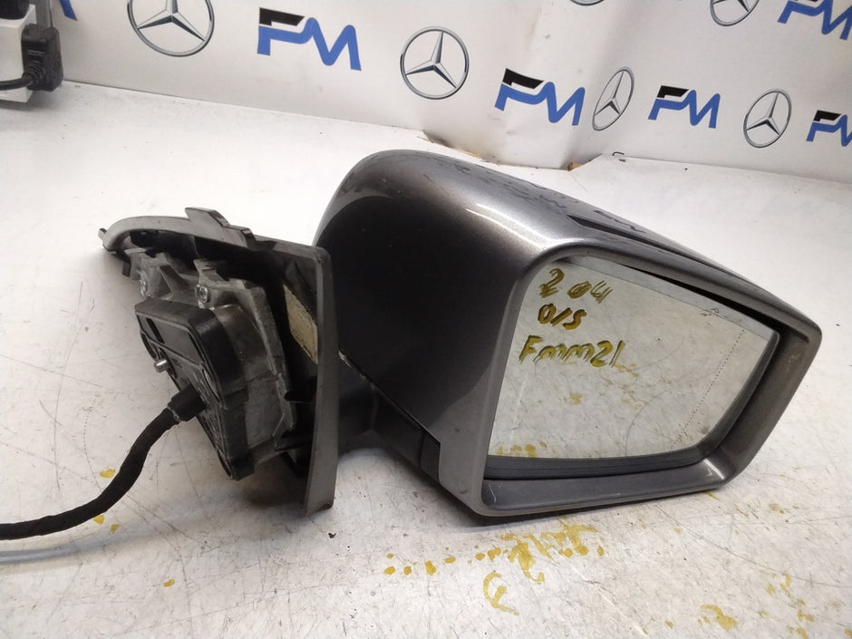 MERCEDES C-CLASS  W204 DRIVER SIDE WING MIRROR A2048109216 GREY FMM21