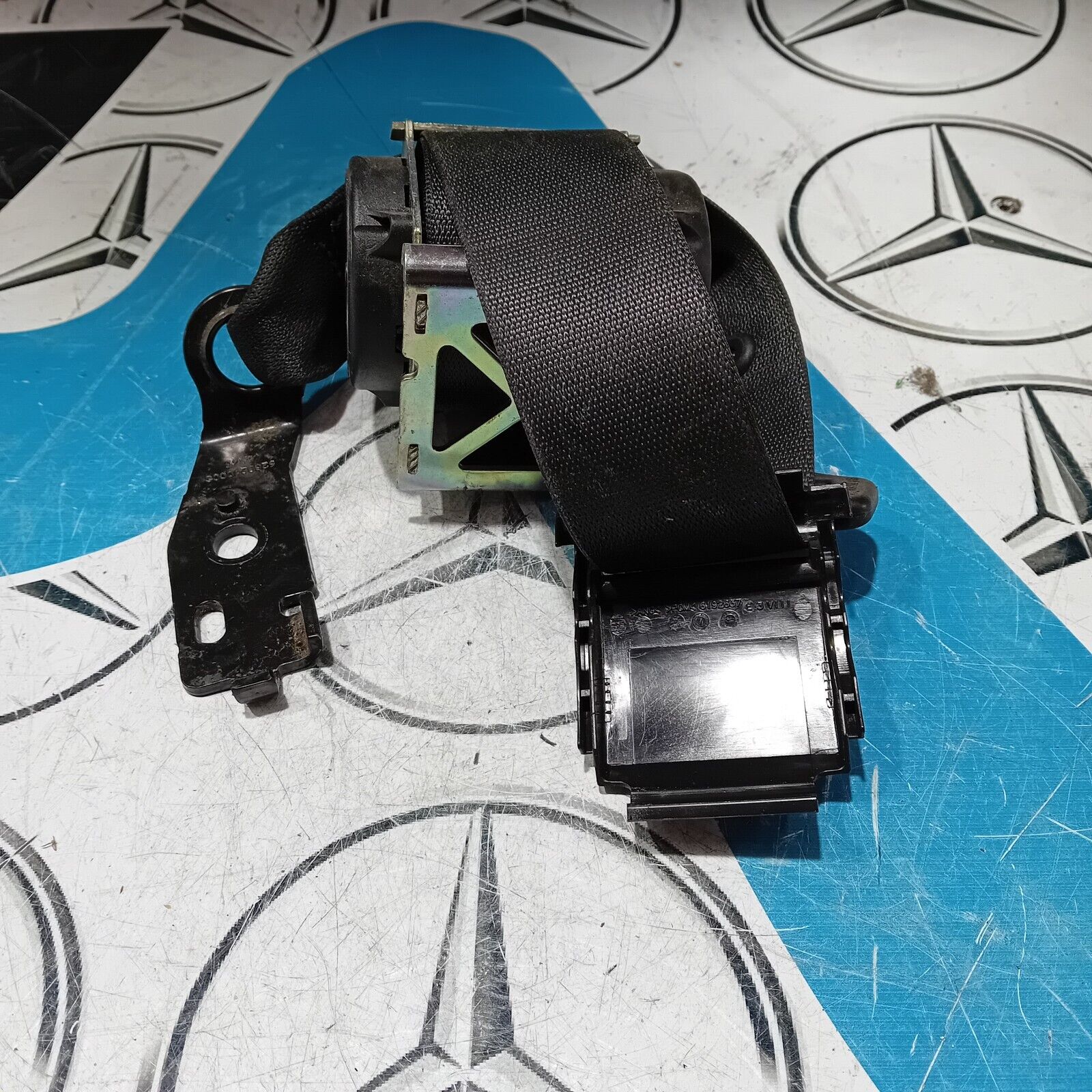 MERCEDES BENZ E CLASS W213 SALOON 2016-2021 REAR CENTRE SEAT BELT A2138601385