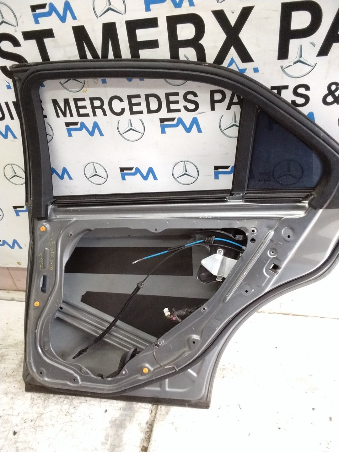 MERCEDES BENZ  E-CLS W212  DRIVER REAR DOOR OSR GREY 2009-16  FMD597
