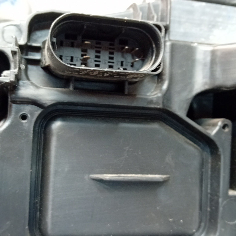 MERCEDES C-CLASS HEADLIGHT DRIVER OS RIGHT A2059062604 2018 HIGH PERFORM FMH182
