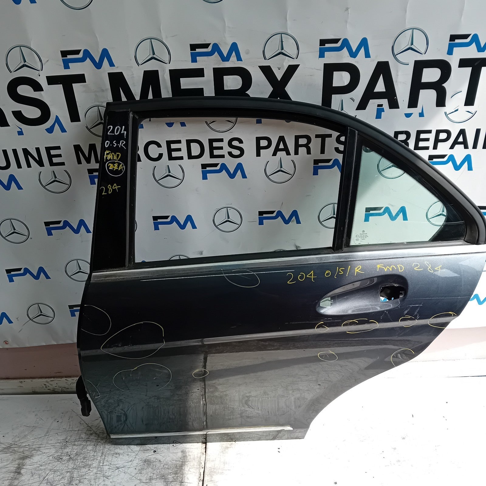 MEECEDES C-C-CLAS W204 SLN DRIVER REAR DOOR OSR 2008-14 GREY FMD284
