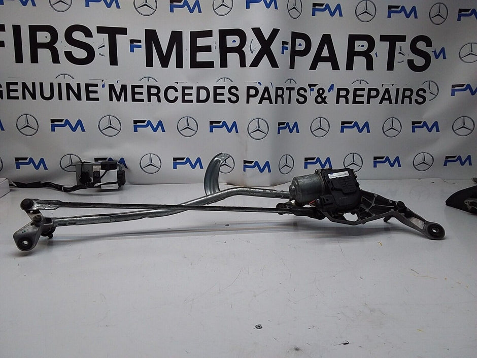 MERCEDES E-CLASS 2017 W213 A2138200740 FRONT WIPER MOTOR  FM00185