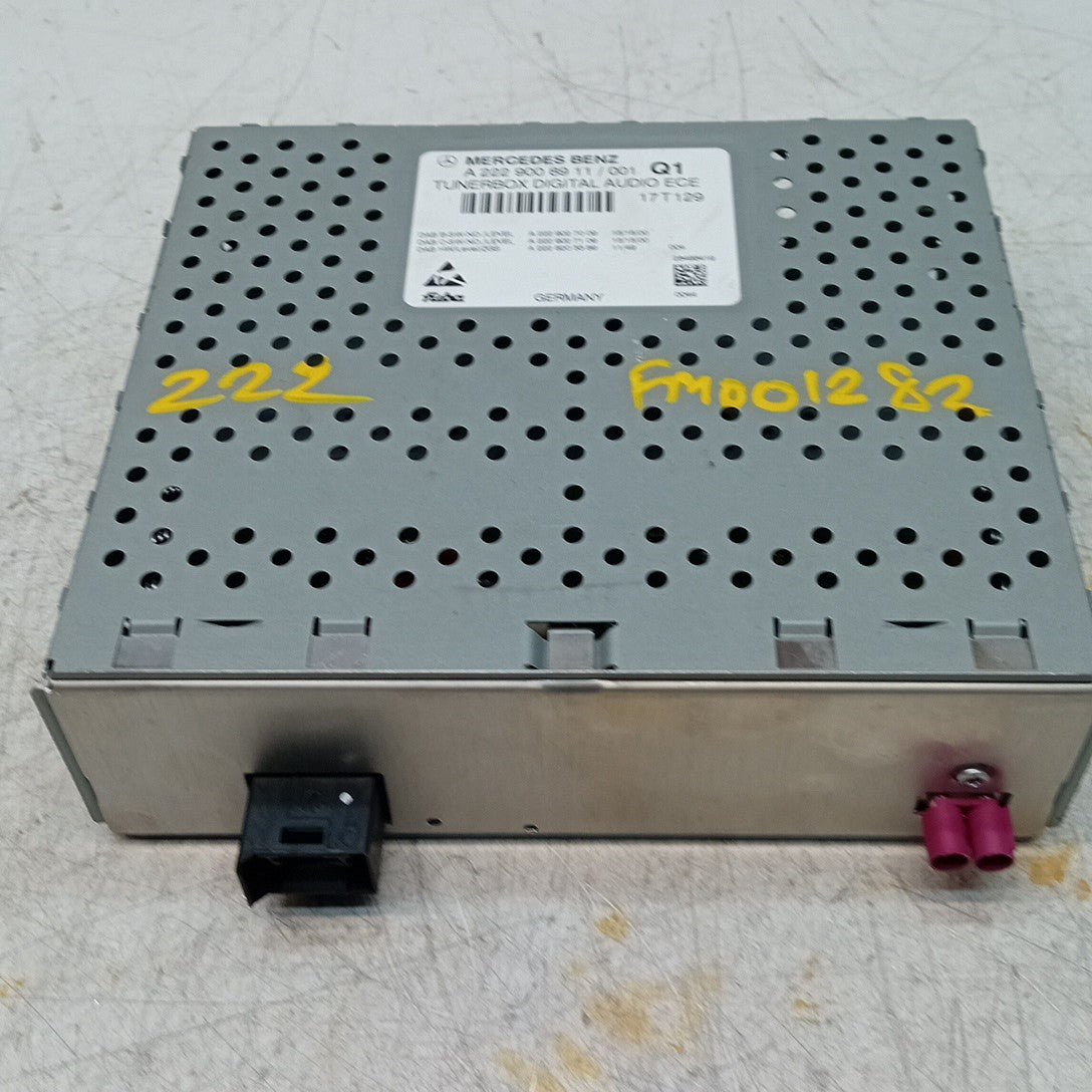 MERCEDES BENZ S-CLASS W222  2014-2021  RADIO TUNER BOX  A2229008911 FM001282