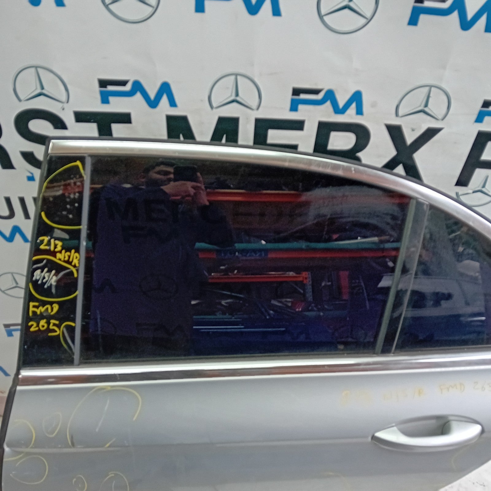 MERCEDES E-CLASS W213 SLN PASSENGER REAR DOOR NSR SILVER 2016 ON COMPLETE FMD265