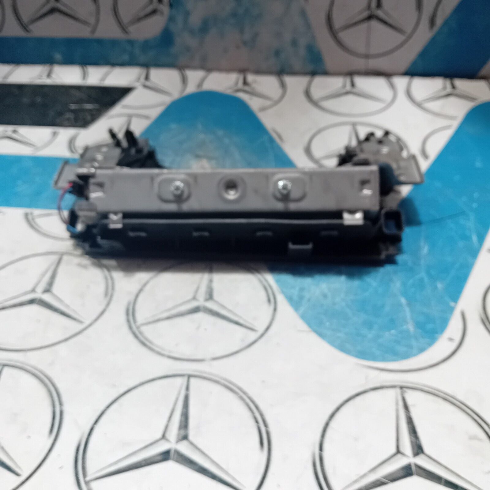 2018 MITSUBISHI OUTLANDER MK3 KNEE AIR SRS BAG RIGHT DRIVER SIDE 7030A-31754