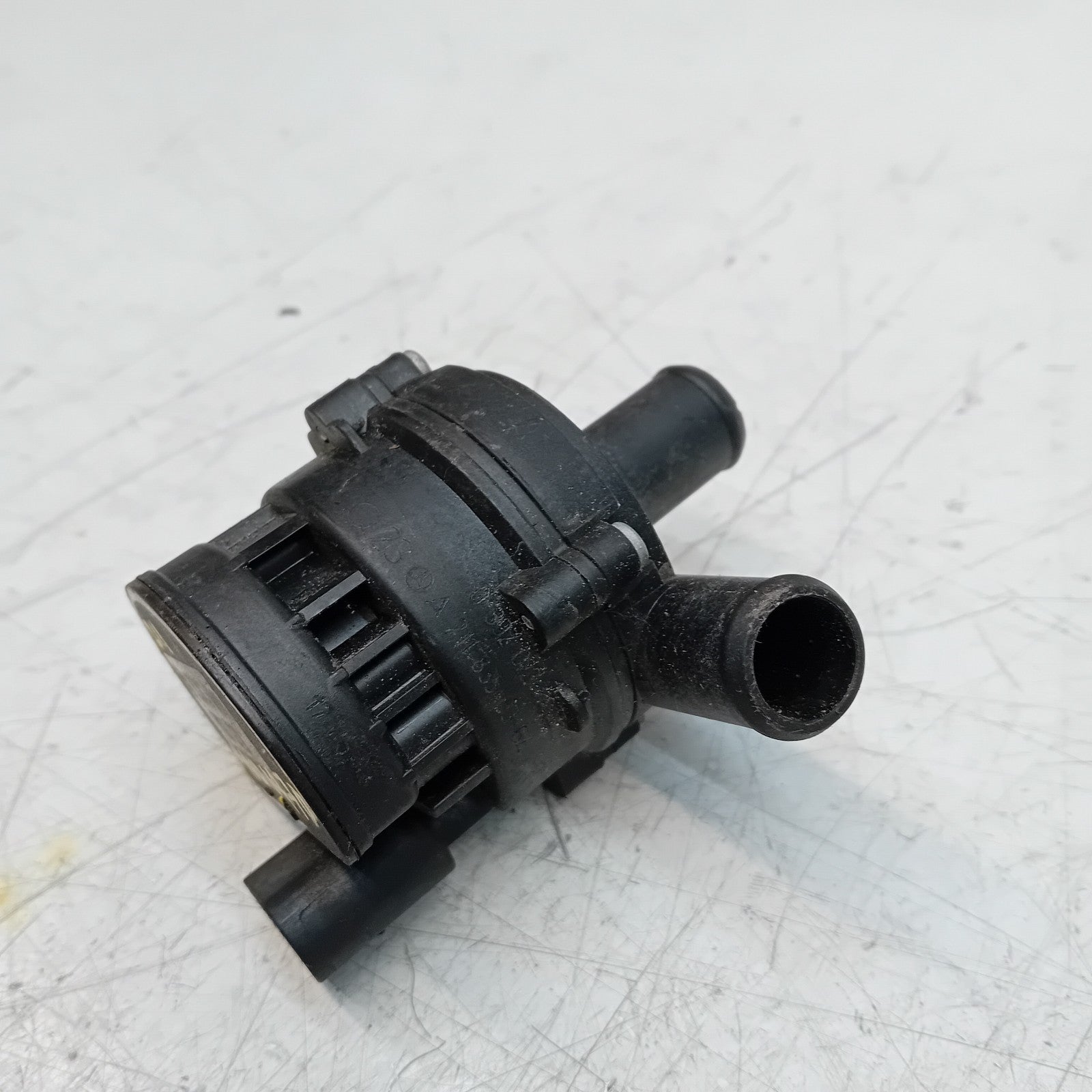 MERCEDES BENZ  C/E-CLASS W211 ELECTRIC COOLANT WATER PUMP A2118350364 FM001470