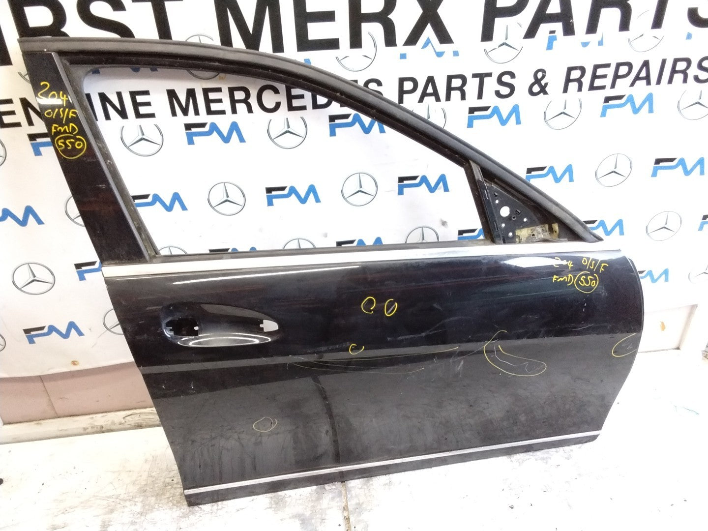 MERCEDES C-CLASS W204 SLN DRIVER FRONT DOOR OSF BLACK 2008-14 COMPLETE FMD550
