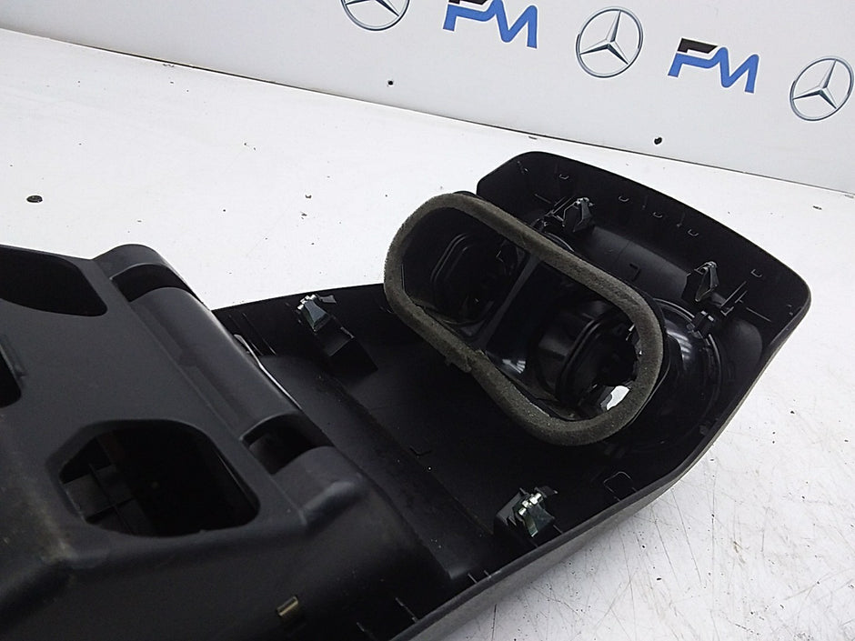 MERCEDES BENZ  A-CLASS W177 REAR CENTRE AIR VENTS  A1778309200 FMR215