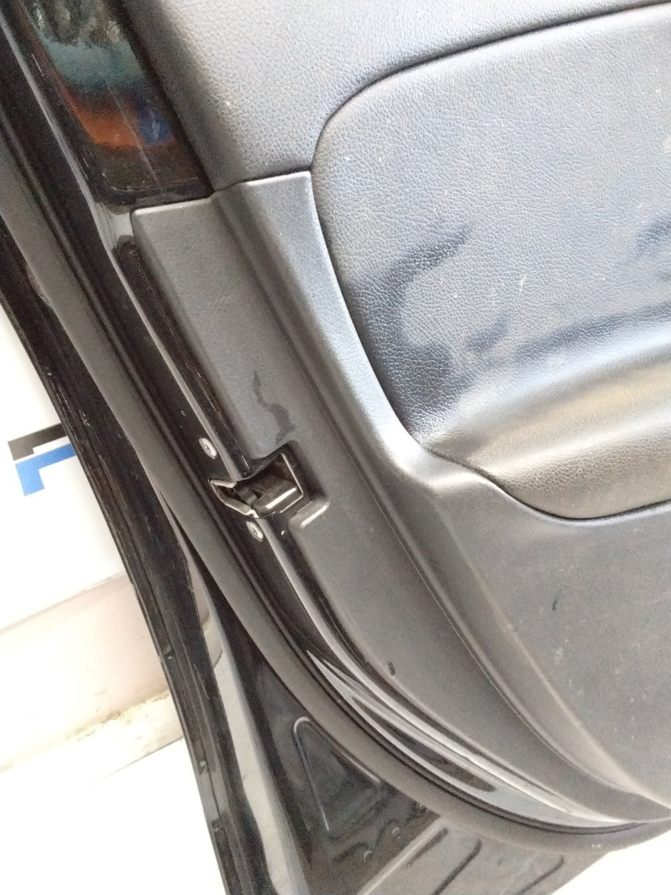MERCEDES A-CLASS W177 PASSENGER SIDE FRONT DOOR N/S/F COMPLETE BLACK FMD104