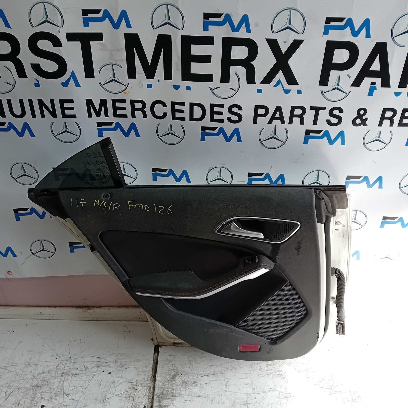 MERCEDES BENZ CLA W117 PASSENGER SIDE RESR DOOR N/S/R WHITE FMD126