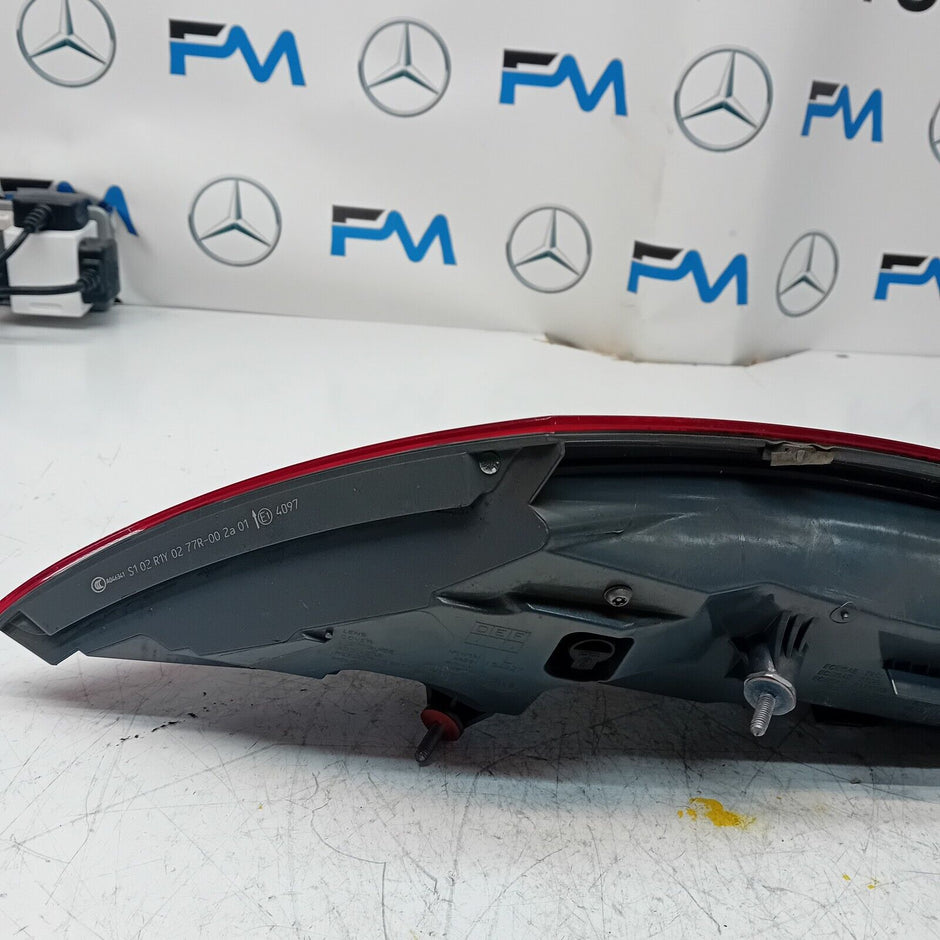 MERCEDES C-CLASS W205 COUPE 2016 REAR PASSENGER N/S TAIL LIGHT A2059066300 FMT40