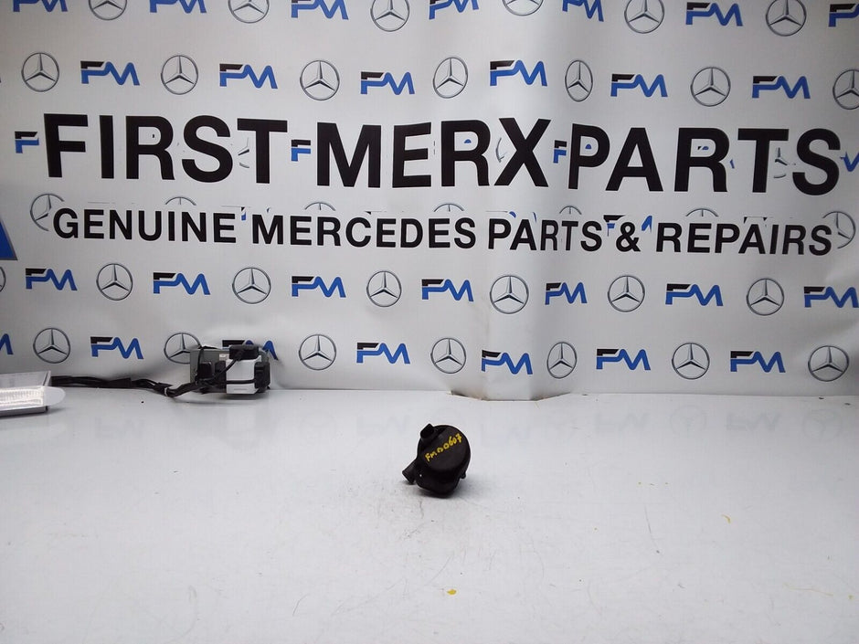 Mercedes E-CLASS W211 ELECTRIC COOLANT WATER PUMP A2118350028 FM00607