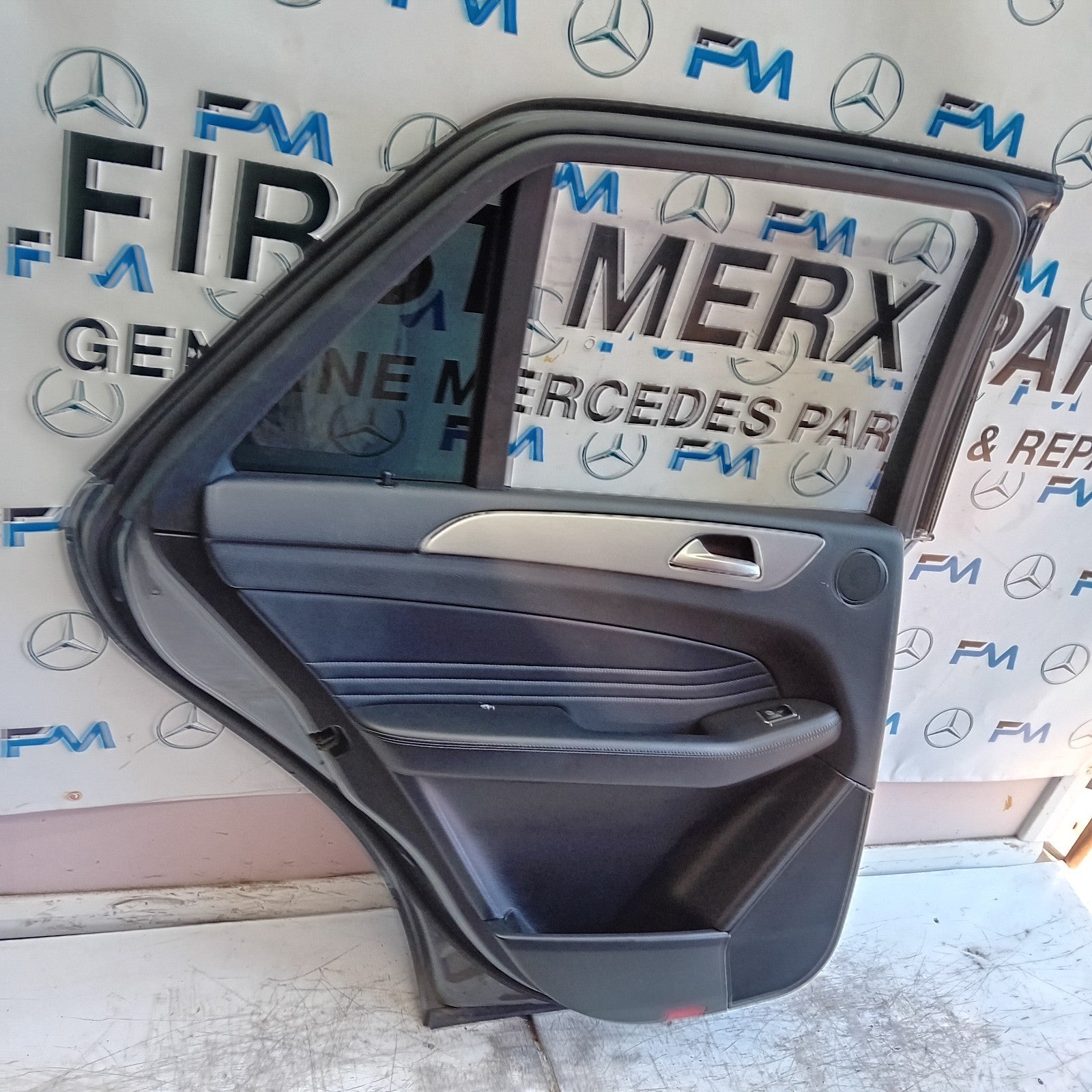 MERCEDES GLE W166 PASSENGER REAR DOOR NSR GREY 2014 ON COMPLETE FMD471