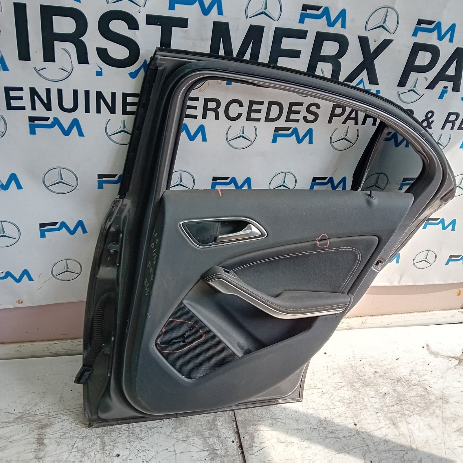 MEECEDES A-CLASS W176 SLN DRIVER REAR DOOR OSR 2012-18 GREY COMPLETE FMD288