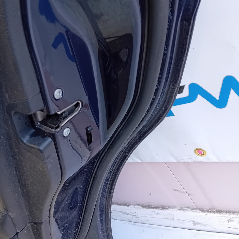 MERCEDES BENZ C-CLASS S204 ESTATE DRIVER REAR DOOR OSR BLUE 2008- 2014 FMD205