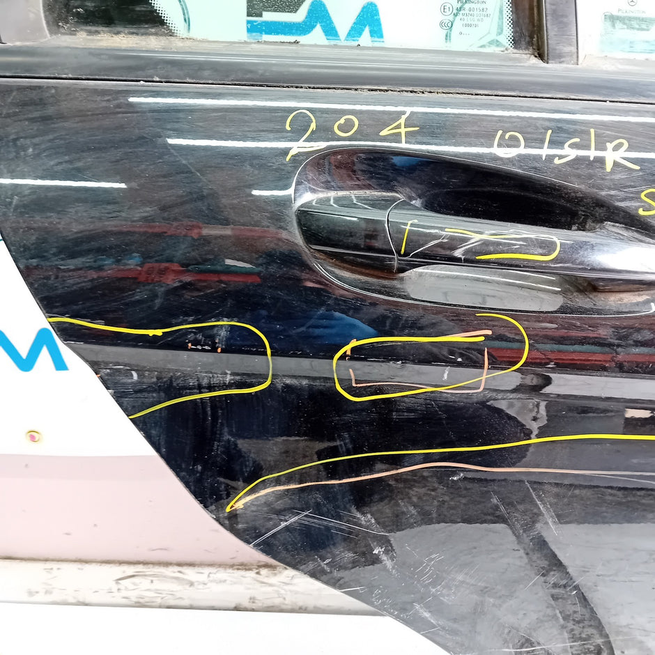 MERCEDES C-CLASS W204 SLN DRIVER REAR DOOR OSR BLACK 2009-2014 COMPLETE FMD440