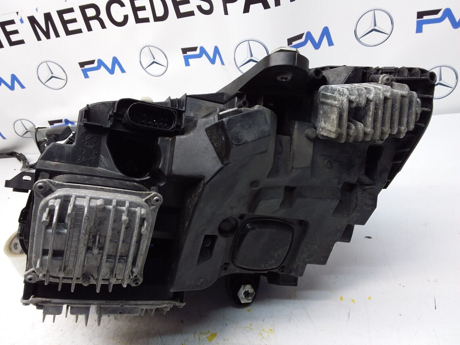 2016 MERCEDES C CLASS W205 COMPLETE HEADLIGHT LED  DRIVER OS A2059069601 FMH91